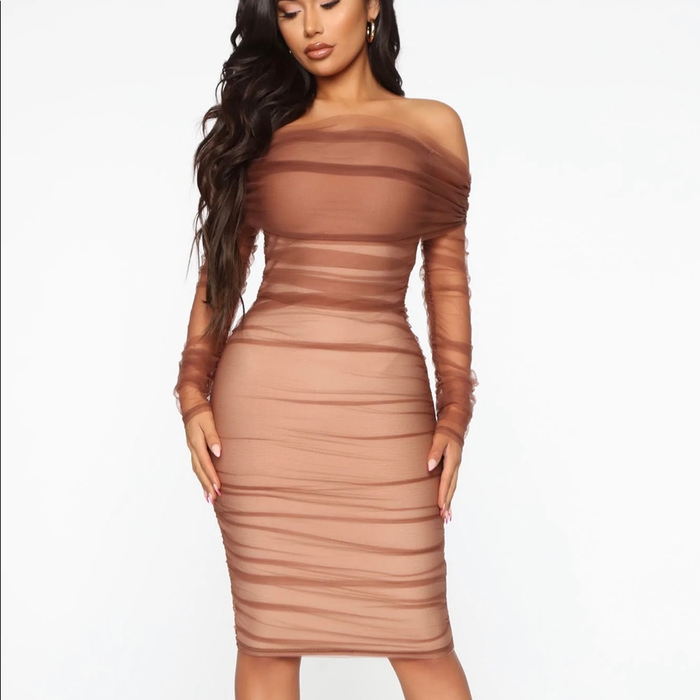 fashion nova brown ruched and ready bandage midi dress
